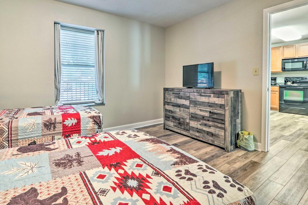 Downtown Pigeon Forge Condo With Pool Access! Exterior photo