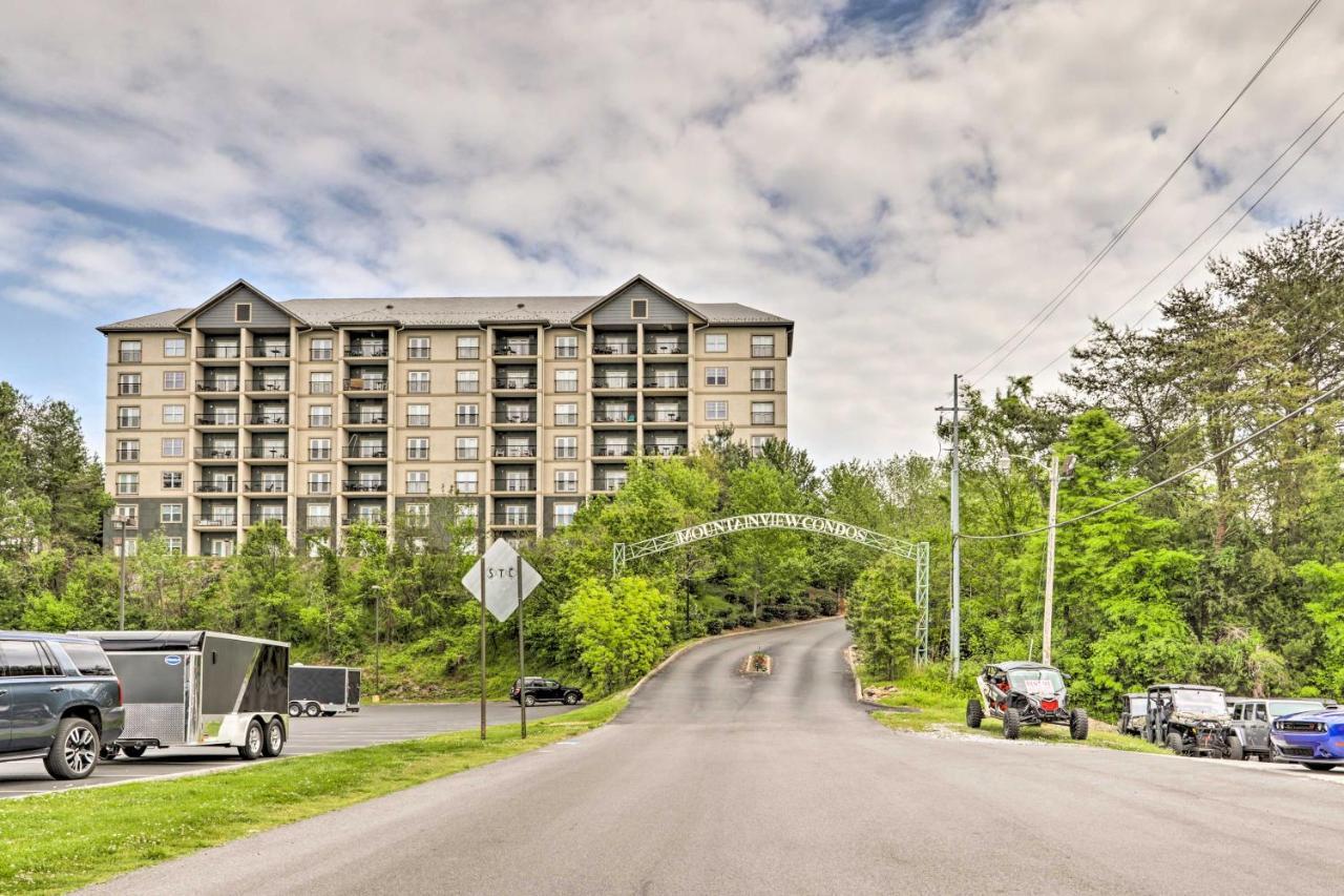 Downtown Pigeon Forge Condo With Pool Access! Exterior photo